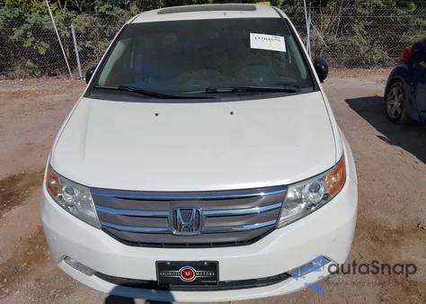 2013 Honda Odyssey Touring/Touring Elite from USA, damaged, VIN 5FNRL5H99DB051745